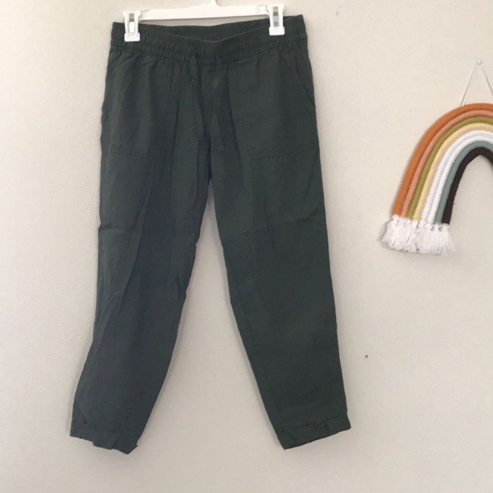 ON Linen Cargo Pants